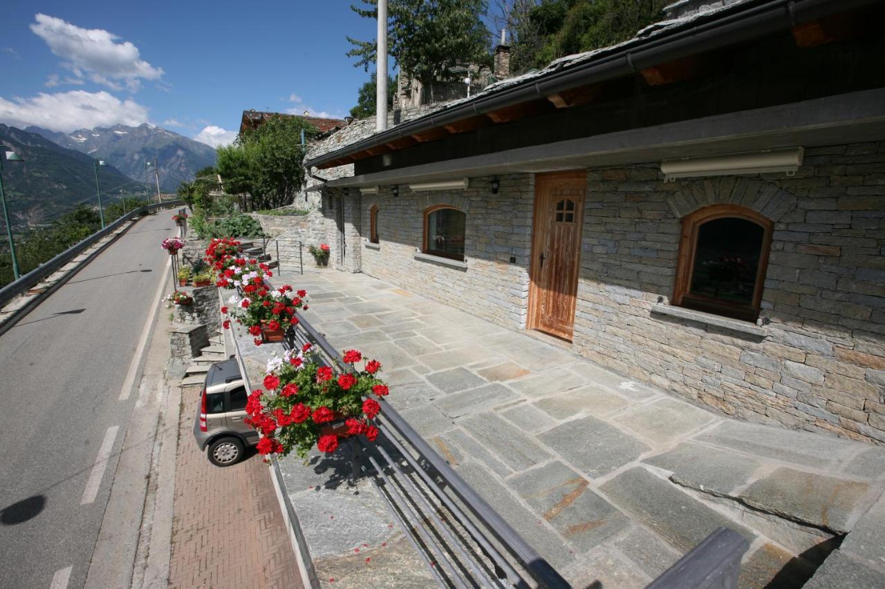 Bellevue Apartment Aosta Bagian luar foto
