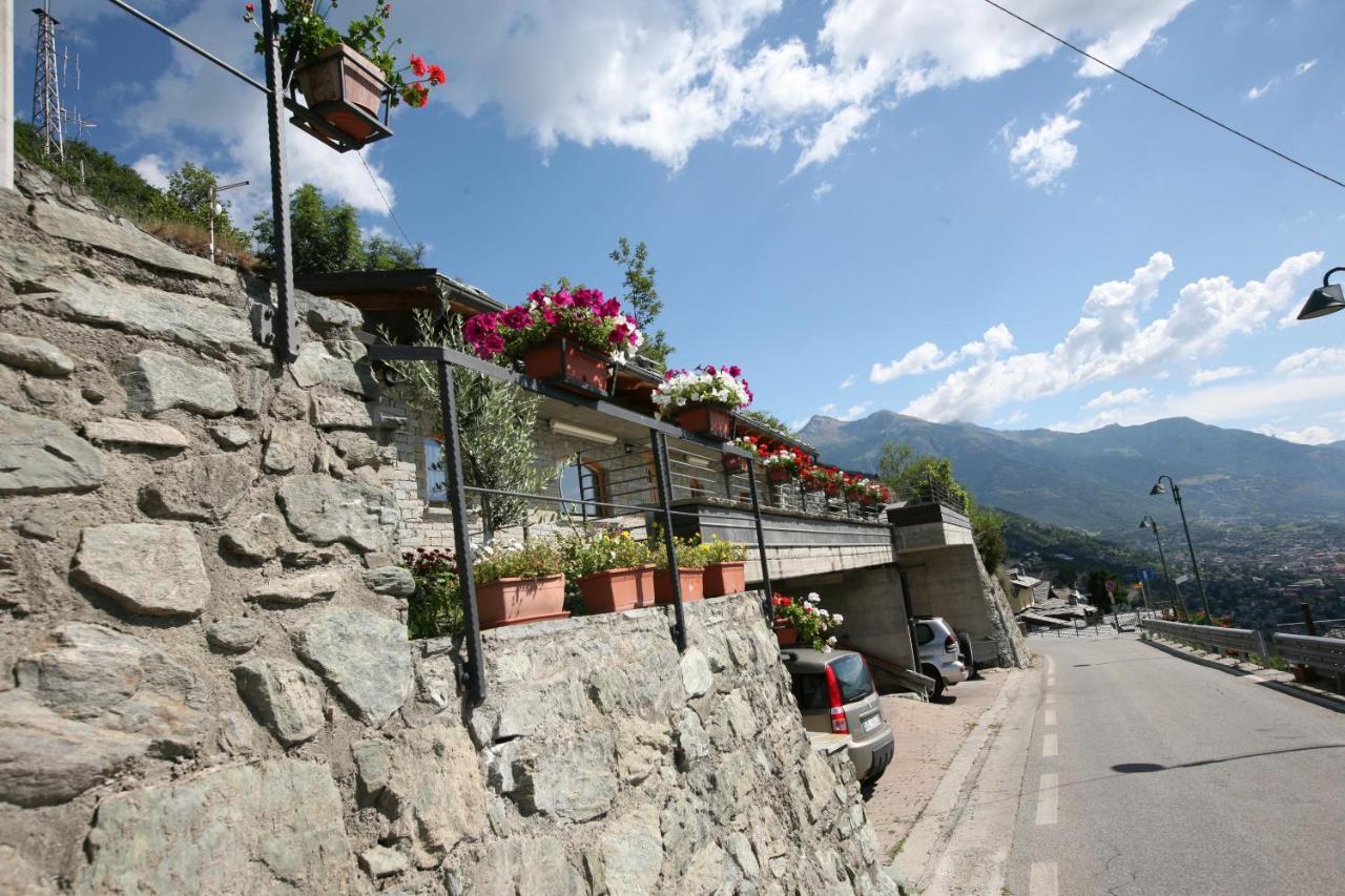 Bellevue Apartment Aosta Bagian luar foto